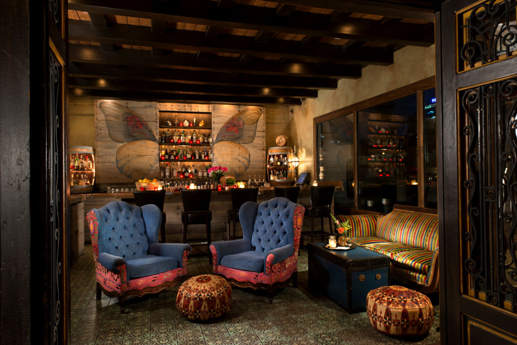 Mix, Mingle & Sip at These 10 Ritzy Lounges in West Hollywood Image